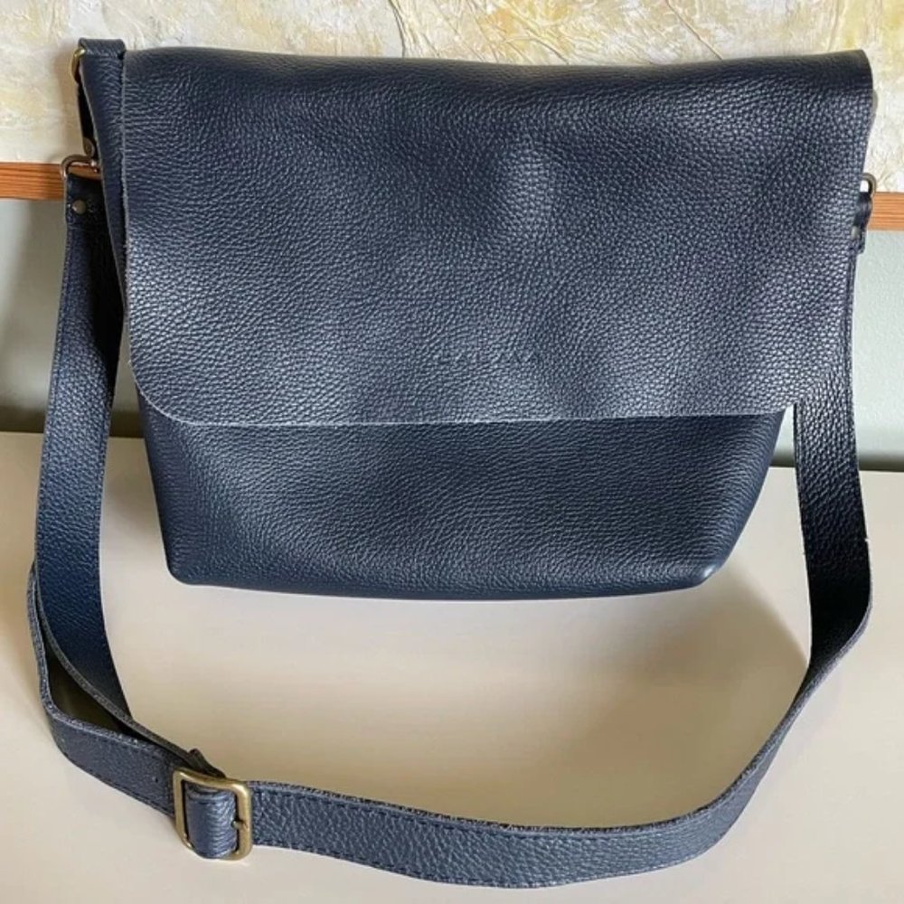 Calma 11 600 Leather Crossbody Bag- Handcrafted in Spain-OFFERS WELCOME